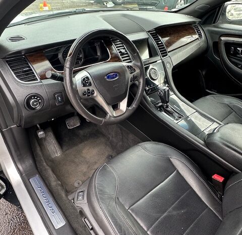 
								2017 Ford Taurus Limited full									
